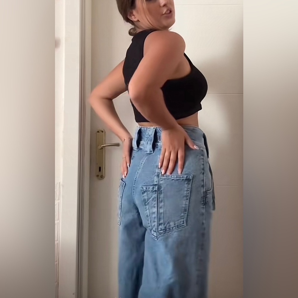 Zara Wide Leg Jeans (Women’s)